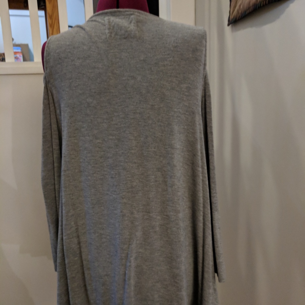 Cold Shoulder Tunic - Picture 5 of 5